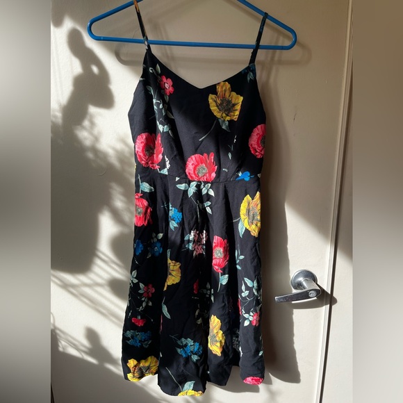 Old Navy Dresses & Skirts - Beautiful floral Old Navy fit and flare dress - small, black, spaghetti strap
